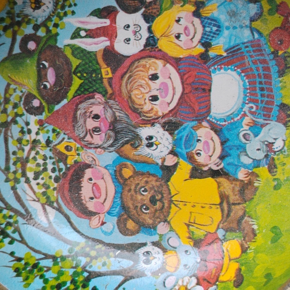 GNOMES,OWLS, FOREST FRIENDS  Judy Hagstrom Artist MCM METAL Bowl PLVC  1970's